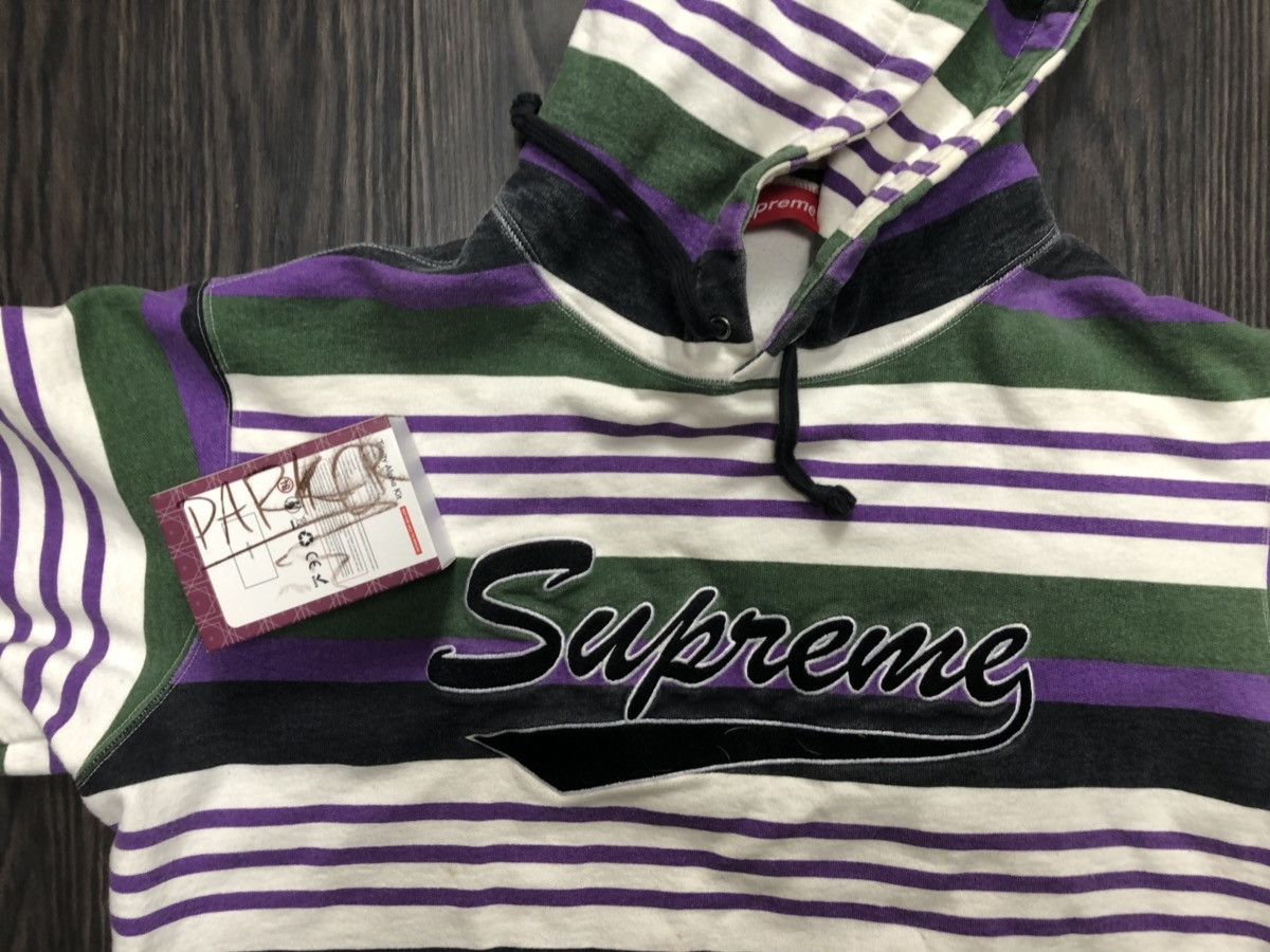 Supreme striped classic logo hoodie deals