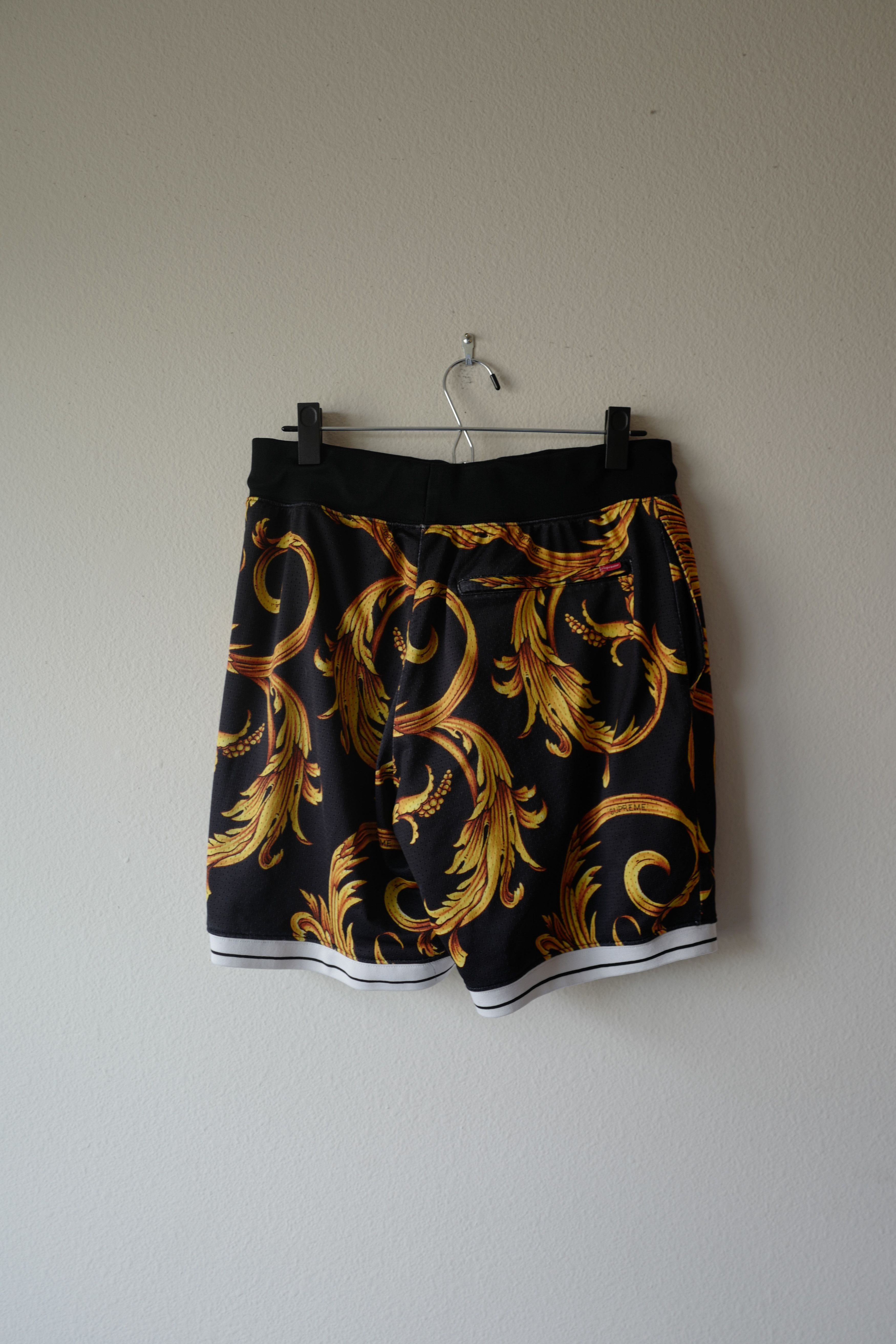 Nike × Supreme Supreme Nike Basketball Foamposite Shorts Size US 28 / EU 44 - 5 Thumbnail