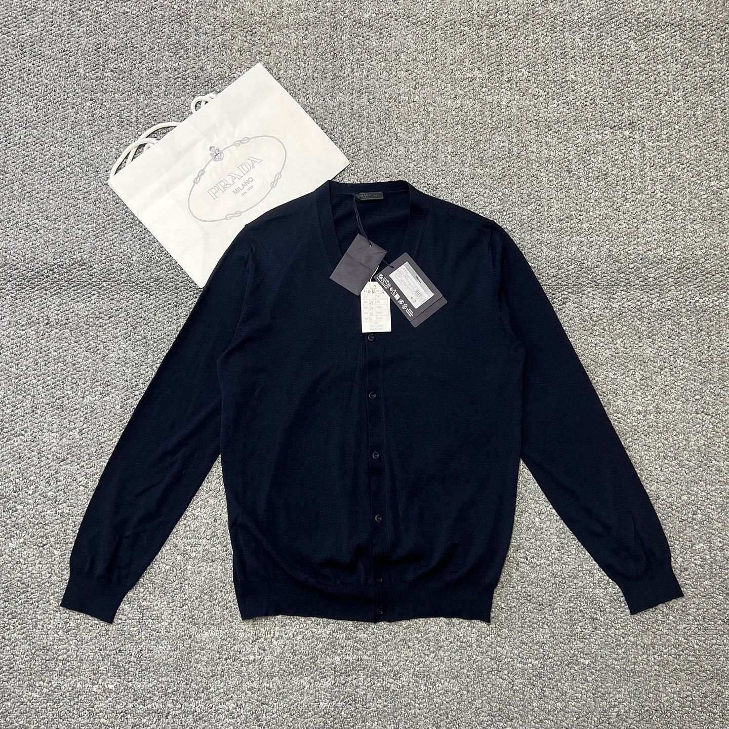 Prada Prada V-Neck Button Cardigan Size 54 Size US L / EU 52-54 / 3 - 2 Thumbnail