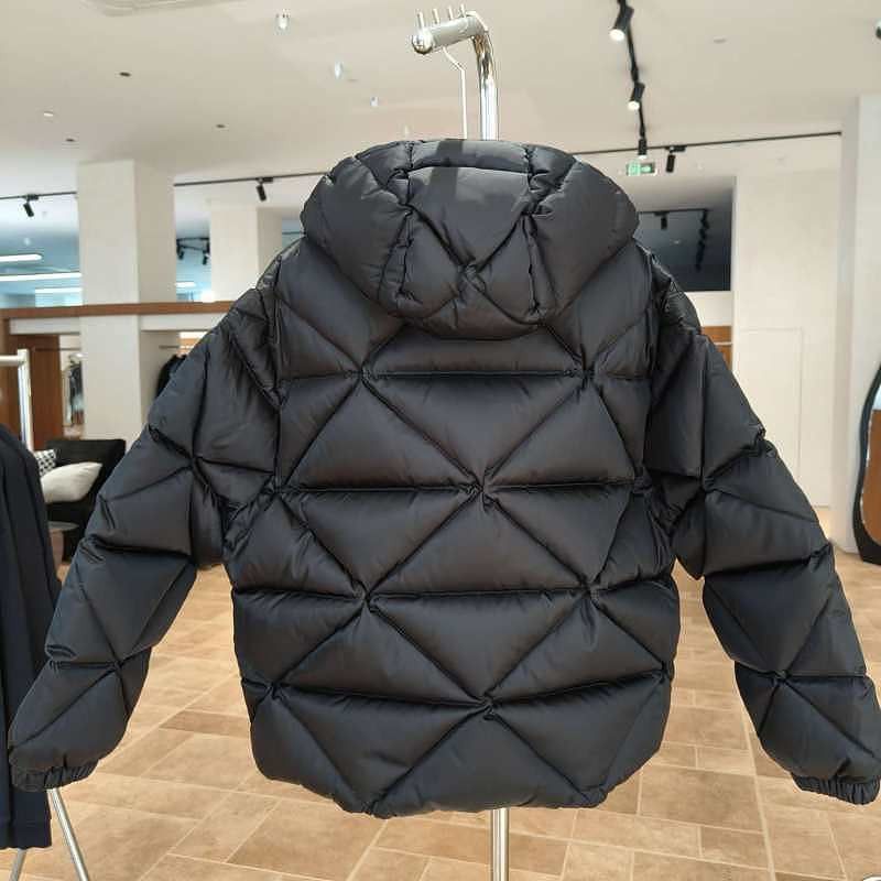 Prada Prada Quilted Logo Hooded Down Jacket Size 38 Size XS / US 0-2 / IT 36-38 - 3 Thumbnail