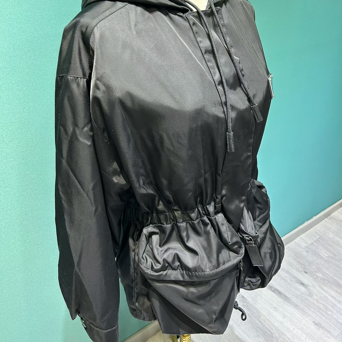 Prada Prada Logo Plaque Hooded Nylon Jacket Size 40 Size S / US 4 / IT 40 - 8 Thumbnail