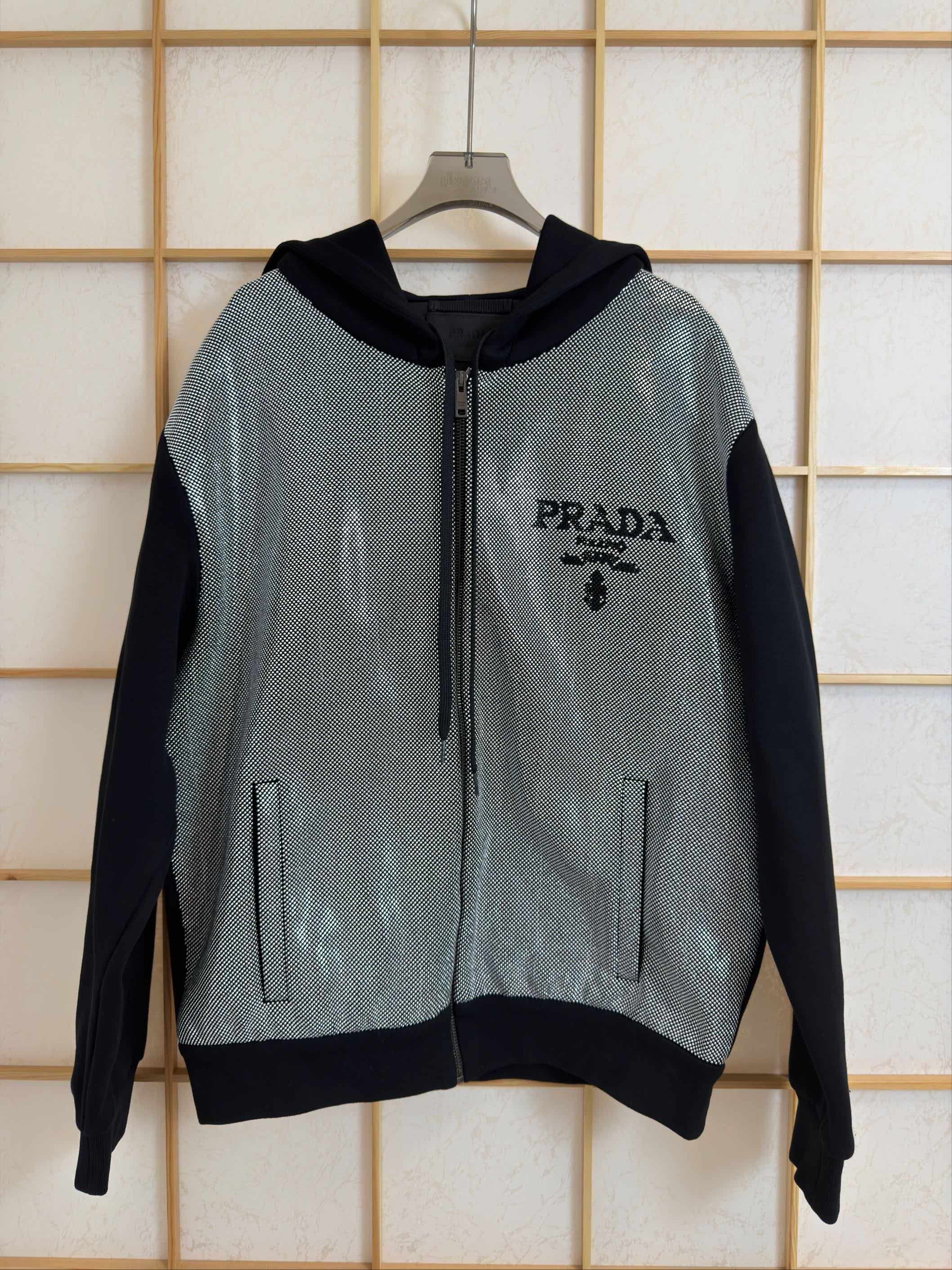 Prada Prada Studded Colorblock Zip Hoodie Size XL Size US XL / EU 56 / 4 - 2 Thumbnail