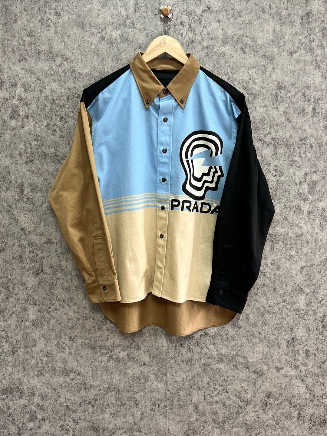 Prada Prada Colorblock Graphic Shirt Size XL Size US XL / EU 56 / 4 - 2 Thumbnail