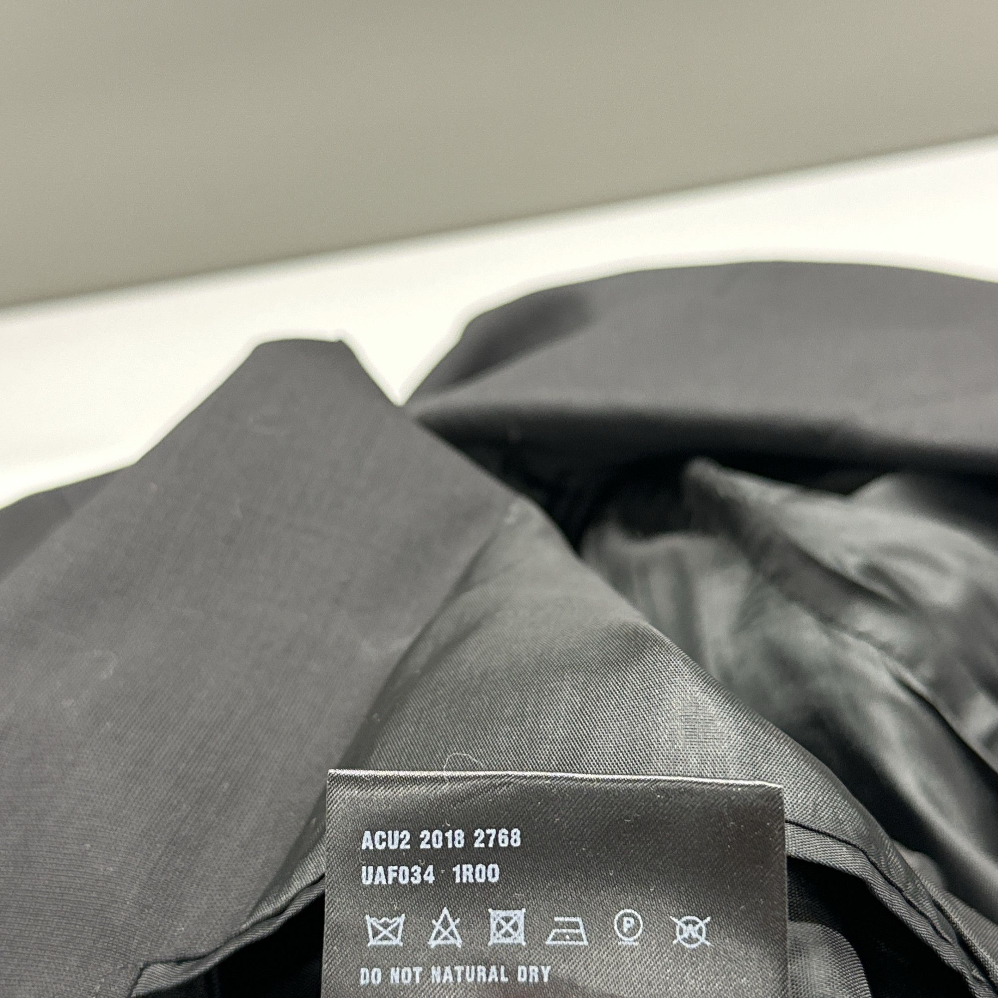 Prada Prada Solid Black Blazer Size 40R Size 40R - 5 Thumbnail