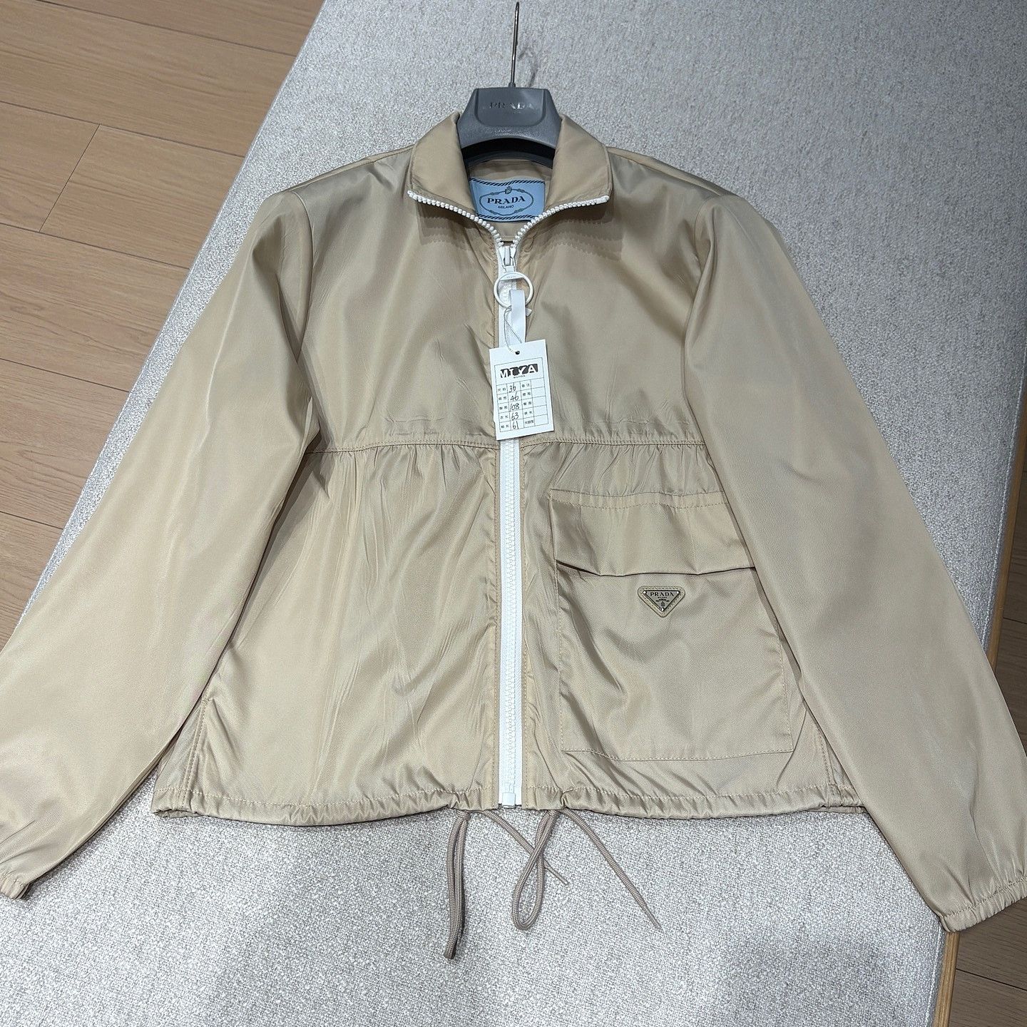 Prada Prada Re-Nylon Logo Jacket Size 36 Size XS / US 0-2 / IT 36-38 - 2 Thumbnail