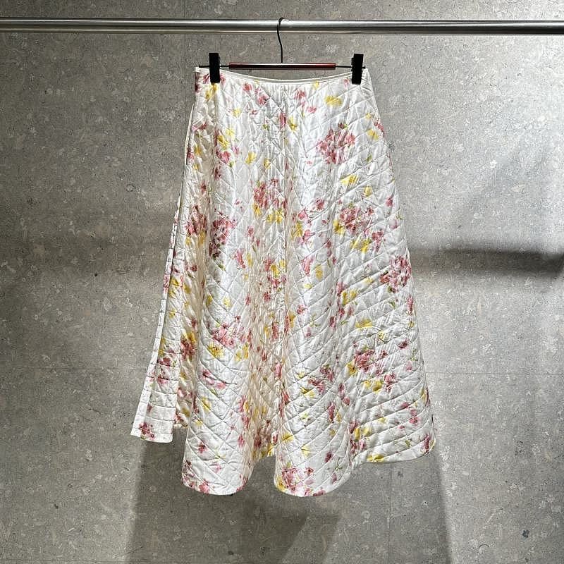 Prada Prada Floral Quilted Midi Skirt Size 36 Size 25" / US 0 / IT 36 - 2 Thumbnail