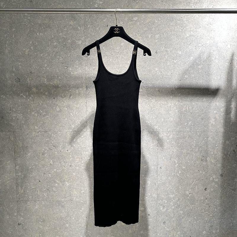 Miu Miu Miu Miu Ribbed Logo Strap Midi Dress Size 38 Size XS / US 0-2 / IT 36-38 - 2 Thumbnail