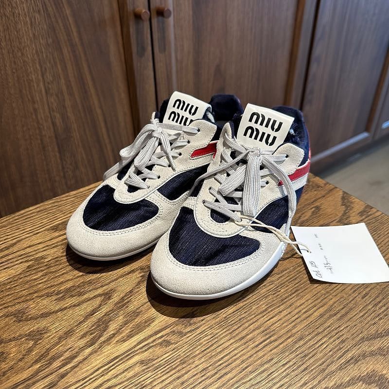 Miu Miu MIU MIU Suede Panel Sneakers it 37.5 Size US 7.5 / IT 37.5 - 2 Thumbnail