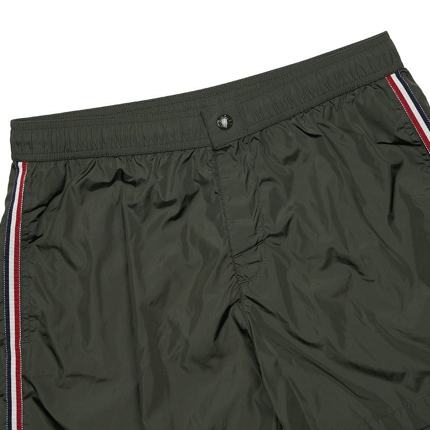 Moncler Swim Shorts with Logo Patch Size US 32 / EU 48 - 3 Thumbnail