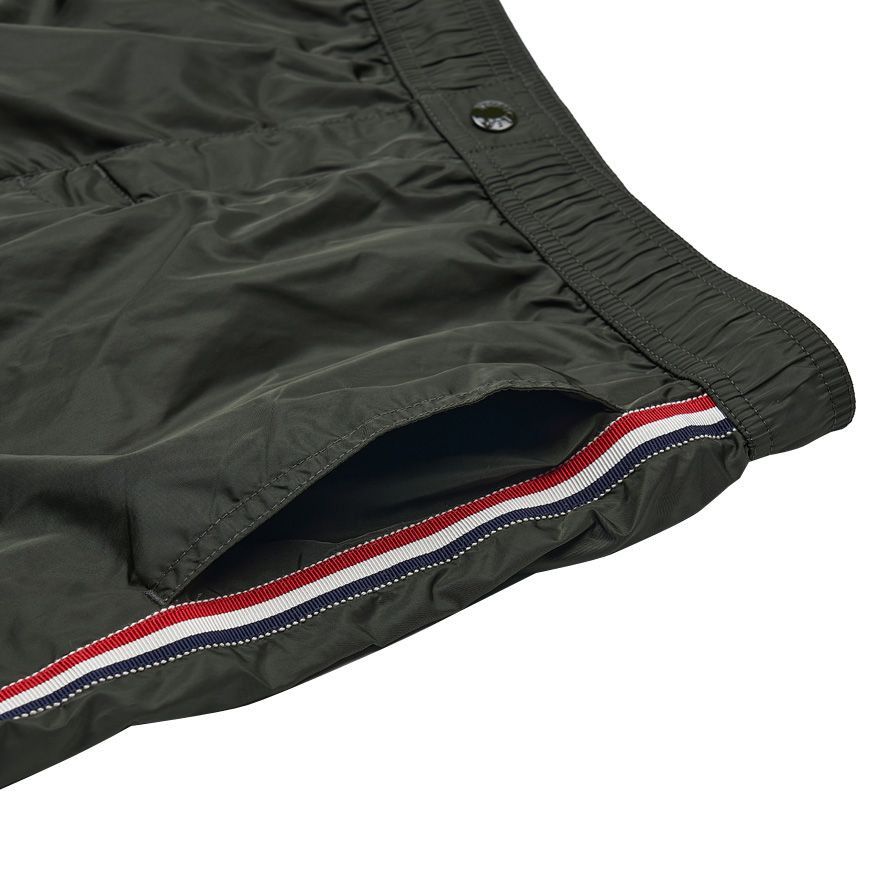 Moncler Swim Shorts with Logo Patch Size US 32 / EU 48 - 7 Thumbnail