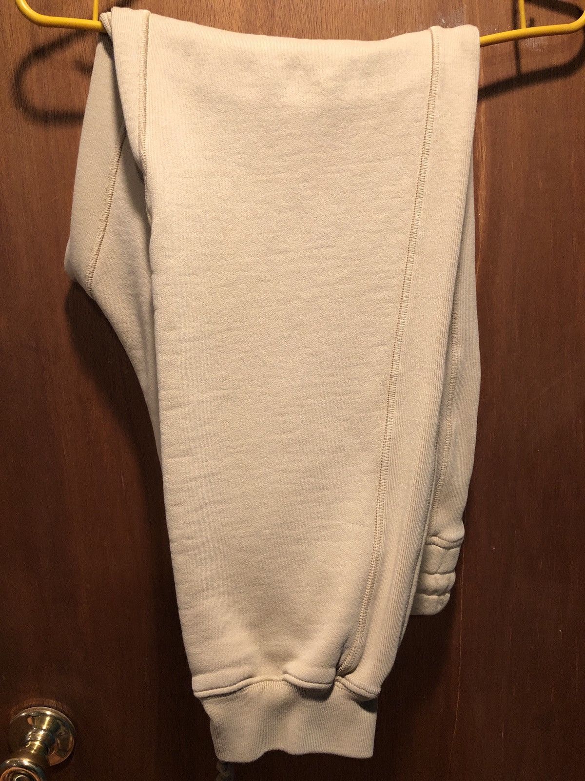 Yeezy Yeezy Season 4 ‘Beige’ Sweatpants Size US 30 / EU 46 - 3 Thumbnail