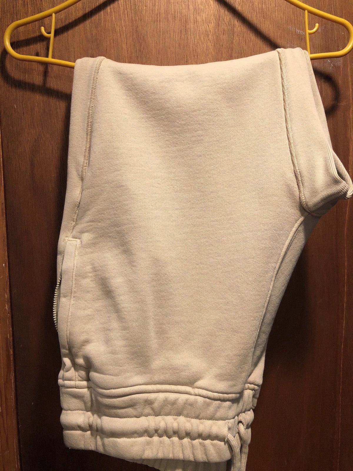Yeezy Yeezy Season 4 ‘Beige’ Sweatpants Size US 30 / EU 46 - 2 Thumbnail