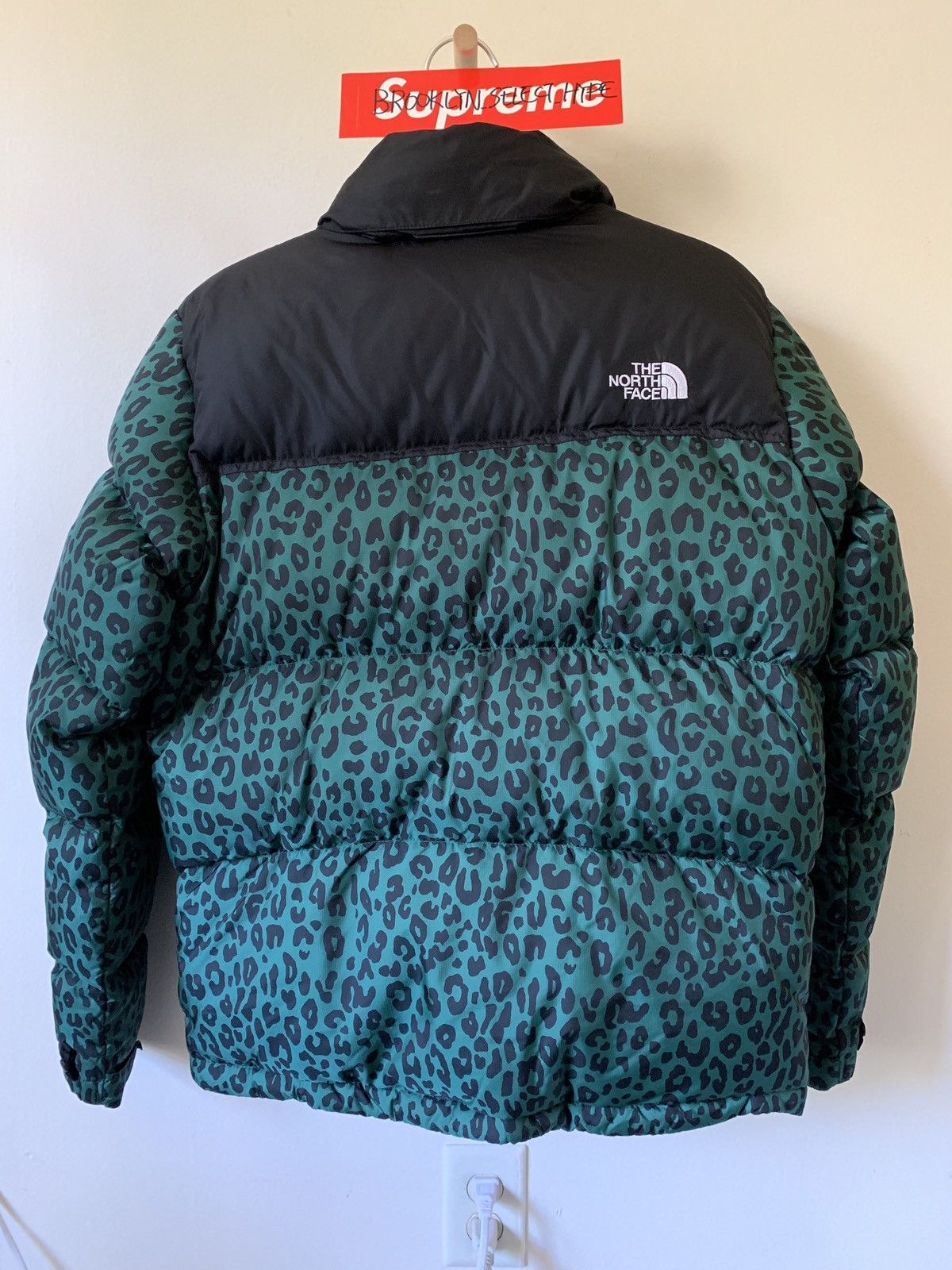 Tnf leopard nuptse sales