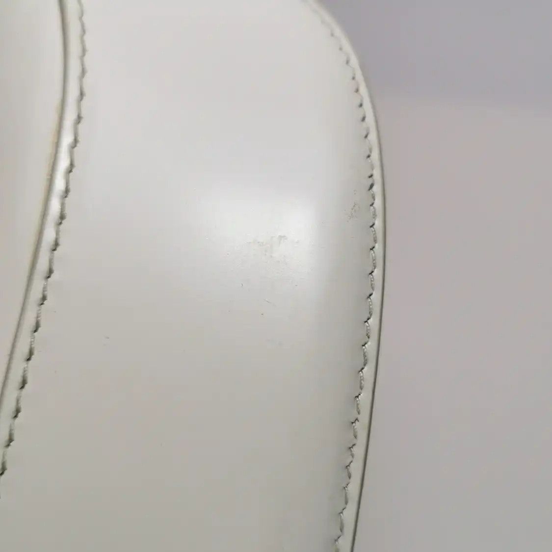 Prada PRADA Cleo white cowhide leather logo cross pattern shoulder bag Size ONE SIZE - 11 Thumbnail