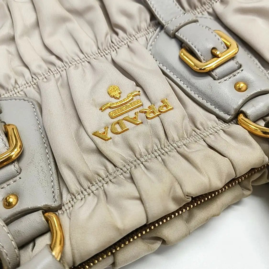 Prada PRADA Gaufre grey nylon quilted shoulder bag gold hardware detachable strap Size ONE SIZE - 10 Thumbnail