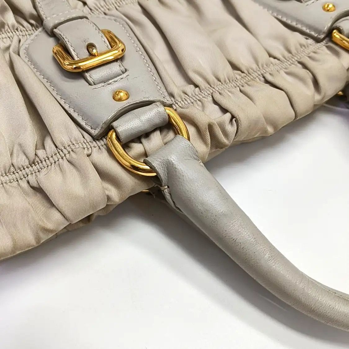 Prada PRADA Gaufre grey nylon quilted shoulder bag gold hardware detachable strap Size ONE SIZE - 14 Thumbnail