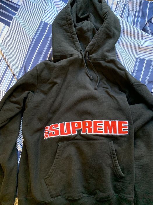 supreme blockbuster hoodie