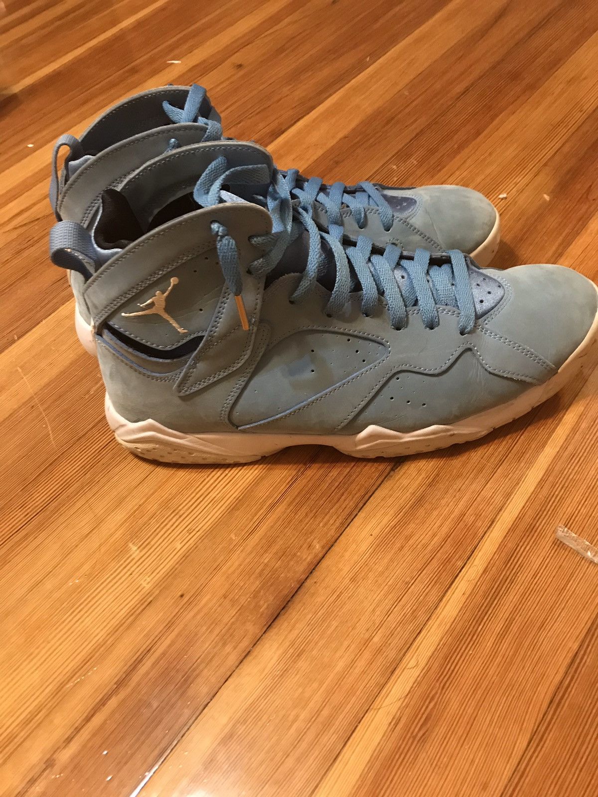 Jordan Brand Air Jordan 7 Retro Pantone Size US 10.5 / EU 43-44 - 3 Thumbnail