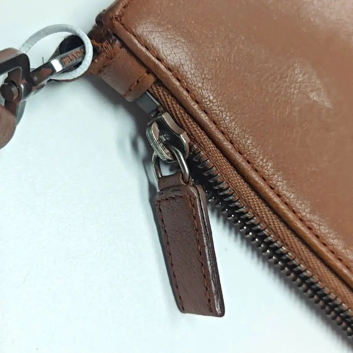 Prada PRADA bean sand cowhide leather shoulder bag silver hardware Size ONE SIZE - 13 Thumbnail