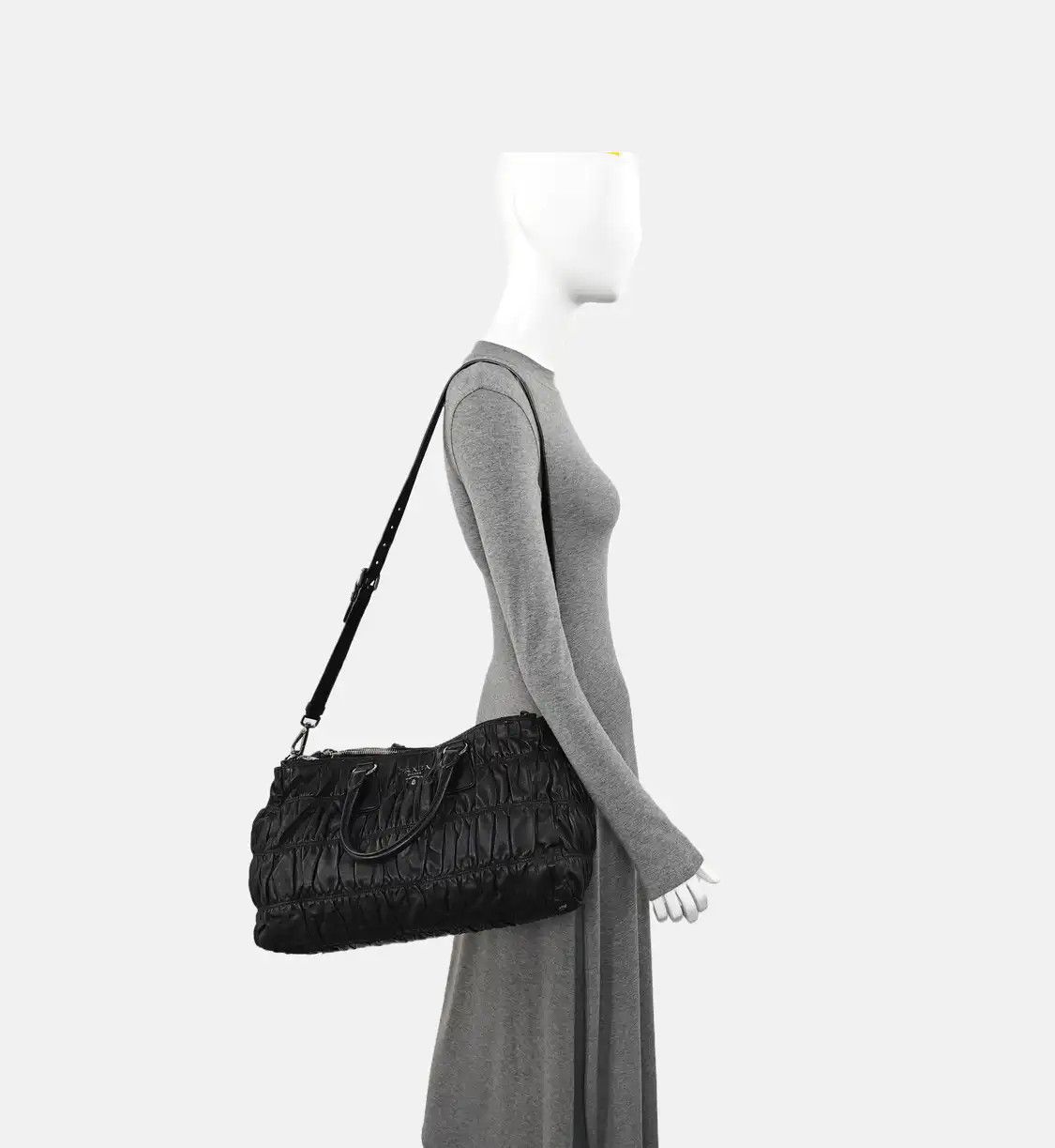 Prada PRADA Gaufre black sheepskin shoulder bag crossbody bag handbag silver hardware Size ONE SIZE - 2 Thumbnail