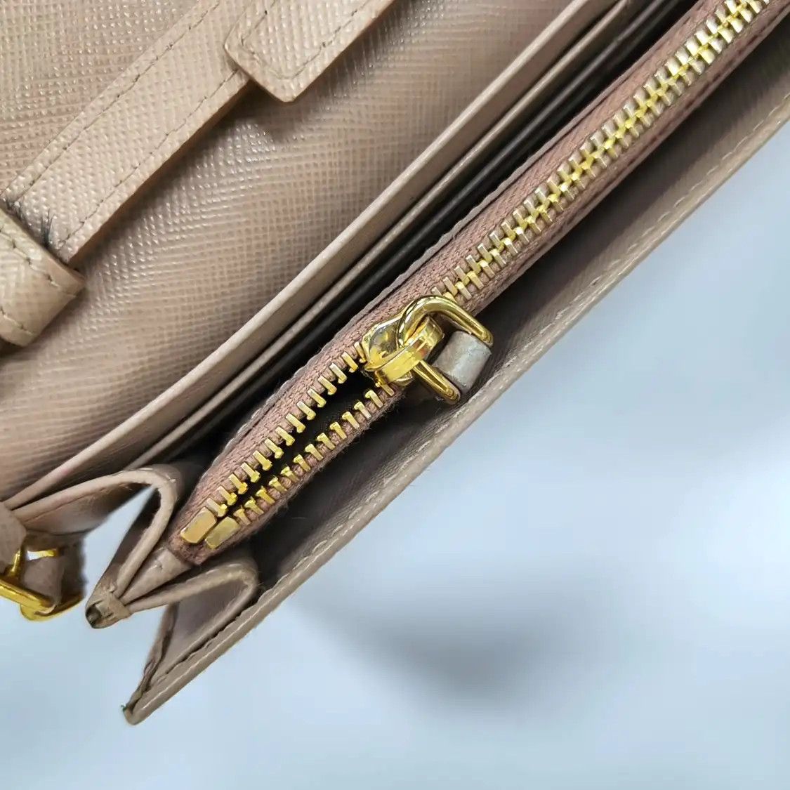 Prada PRADA pink cowhide leather shoulder bag crossbody bag gold hardware detachable s Size ONE SIZE - 13 Thumbnail