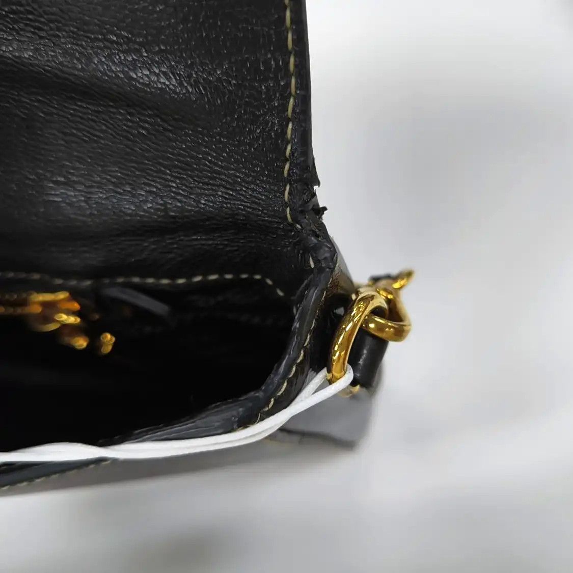 Prada PRADA black cowhide leather cross pattern shoulder bag handbag gold hardware 2 s Size ONE SIZE - 16 Thumbnail