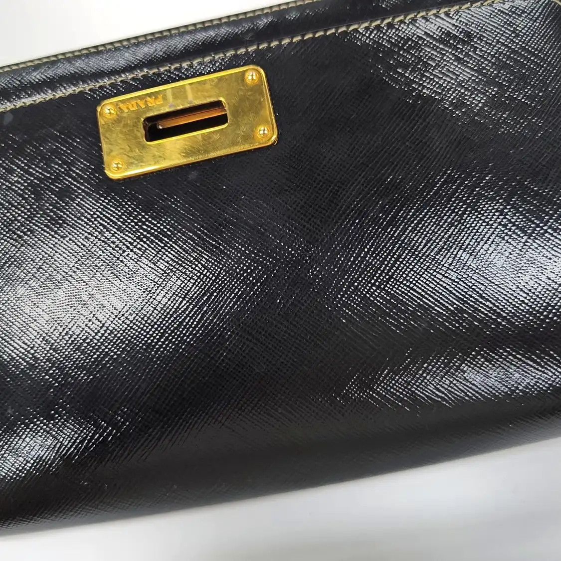 Prada PRADA black cowhide leather cross pattern shoulder bag handbag gold hardware 2 s Size ONE SIZE - 13 Thumbnail