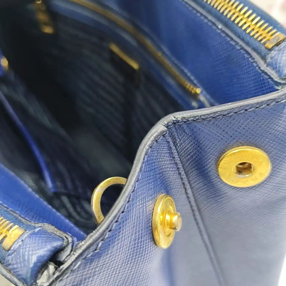 Prada PRADA Galleria Medium dark bluecowhide leather logo cross pattern shoulder bag c Size ONE SIZE - 15 Thumbnail