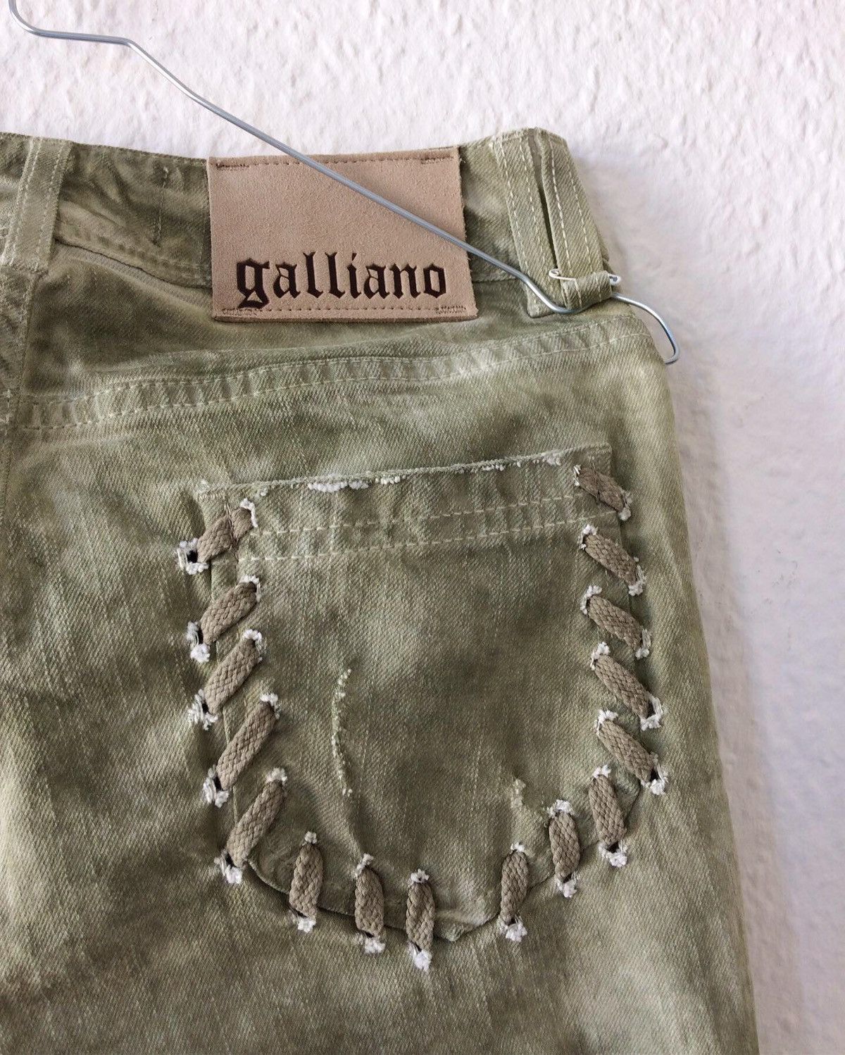 Forinden æstetisk Gå op John Galliano John Galliano galliano skinny jeans women's 27/41 | Grailed