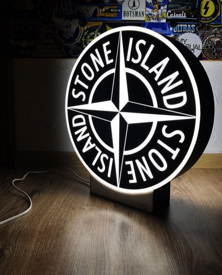 Stone Island Stone Island NEW Light Box Size ONE SIZE - 1 Thumbnail