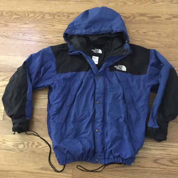 The North Face Vintage THE NORTH FACE MOUNTAIN LIGHT GORE-TEX Parka ...