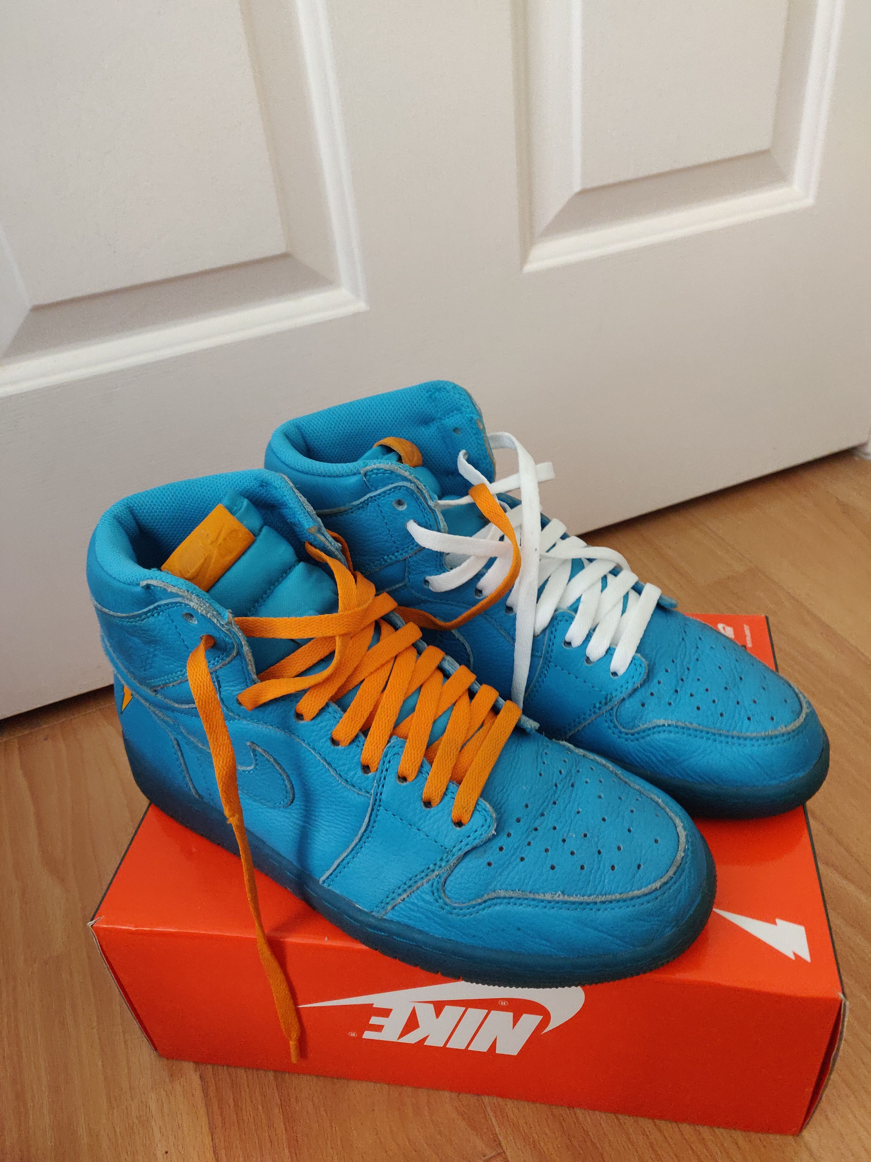 Jordan 1 blue outlet lagoon orange laces