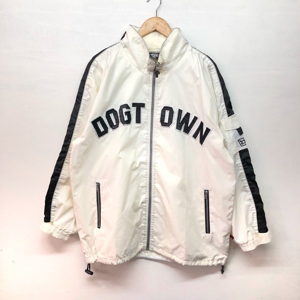 DOG TOWN Windbreaker Jacket Embroidered Logo Streetwear