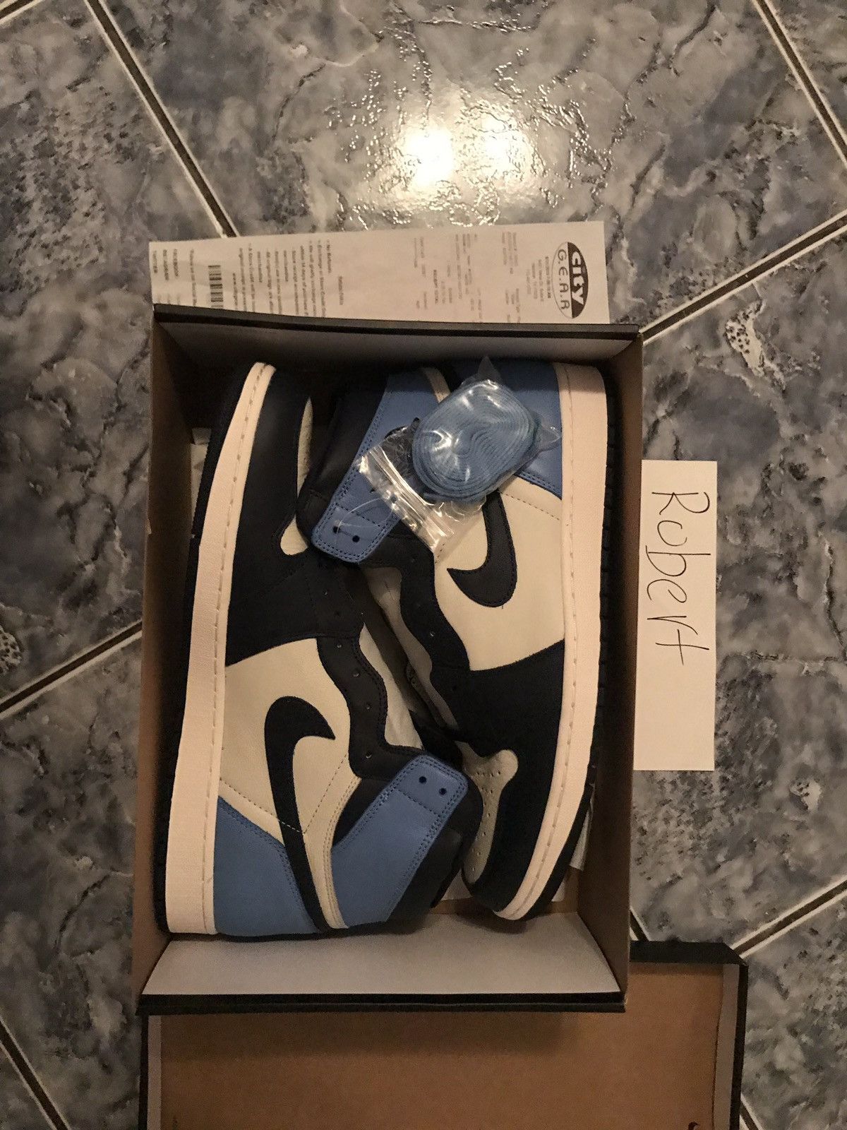glossy obsidian 1s