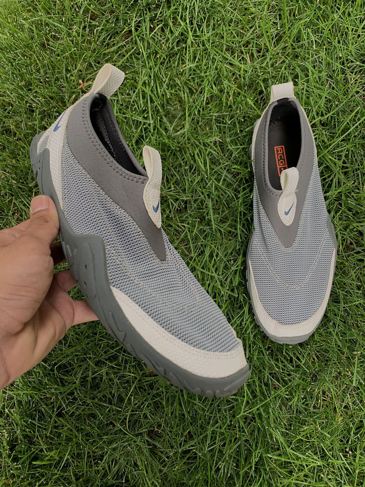 nike acg aqua sock