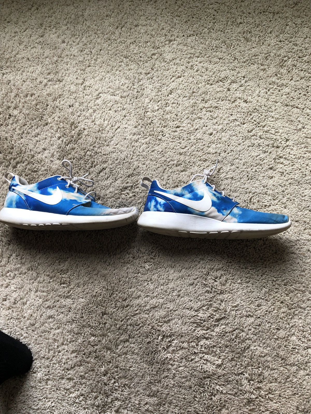 Nike Nike Roshe Run Santa Monica Blue Sky Grailed