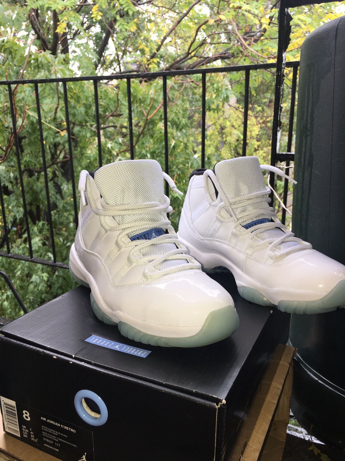 jordan retro 11 white and light blue