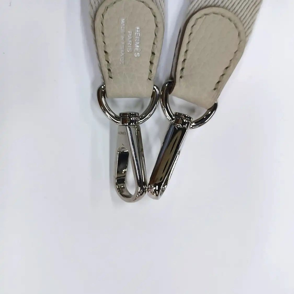 Hermes Hermes Evelyne milkshake white Clemence cowhide leather shoulder bag crossbody b Size ONE SIZE - 14 Thumbnail