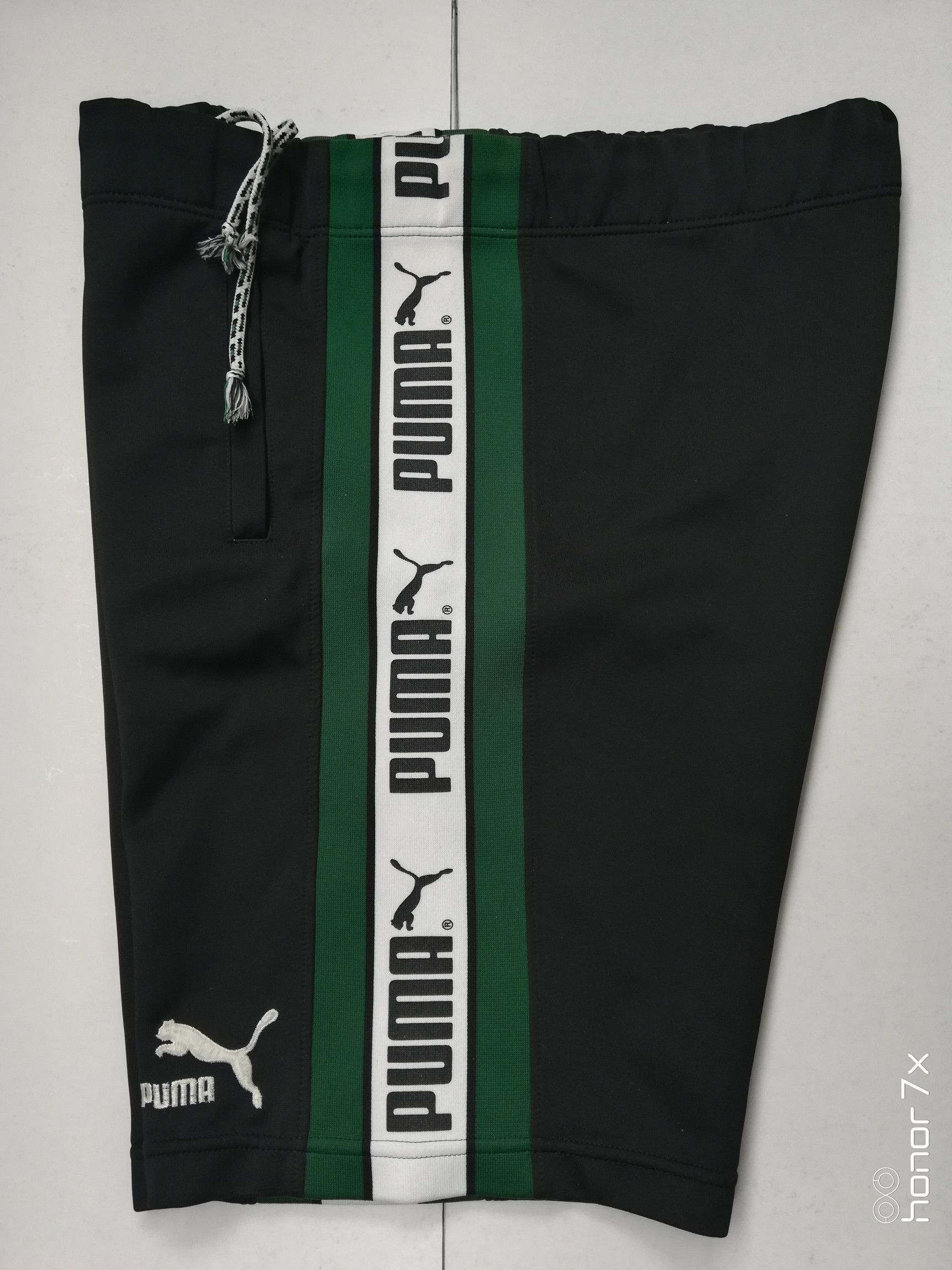 Puma 90s Vintage PUMA Sports Shorts taped Size US 40 / EU 56 - 1 Thumbnail