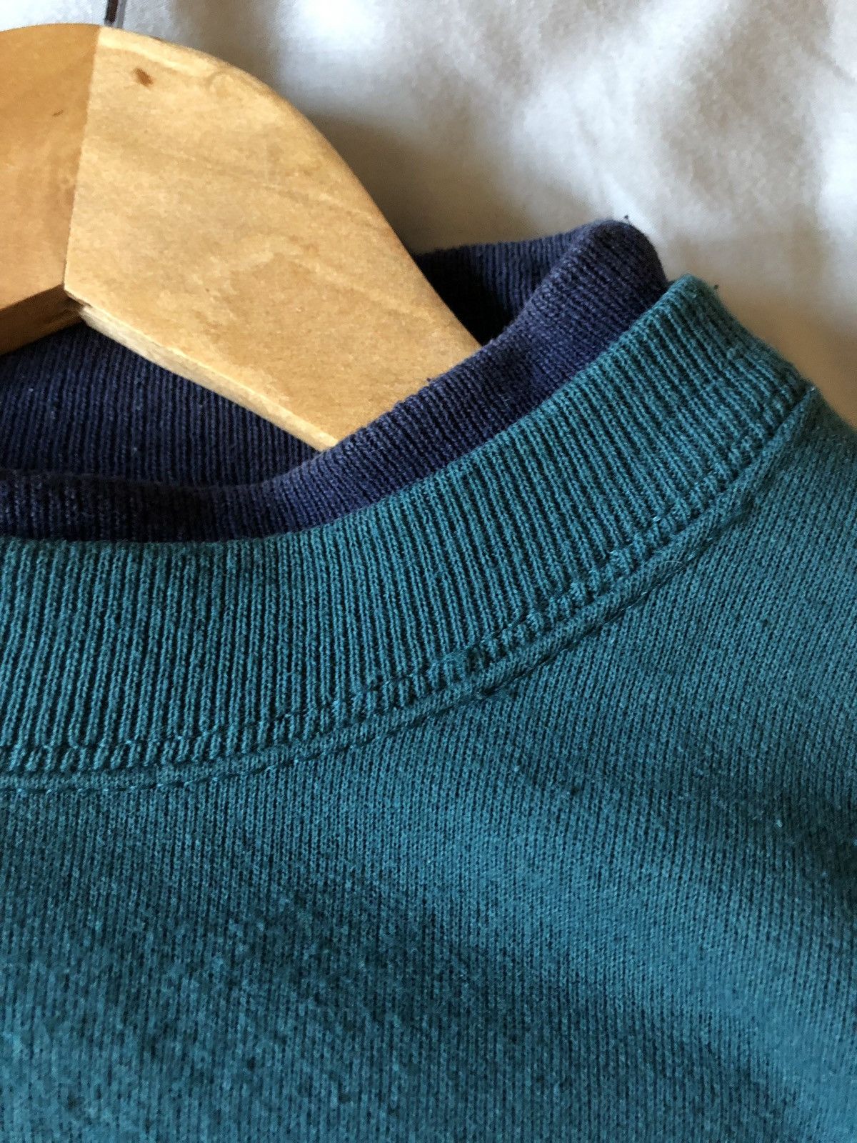 Hanes 🔥90s Hanes Two Tone Green/Blue Vintage Blank Crewneck Size US L / EU 52-54 / 3 - 7 Thumbnail