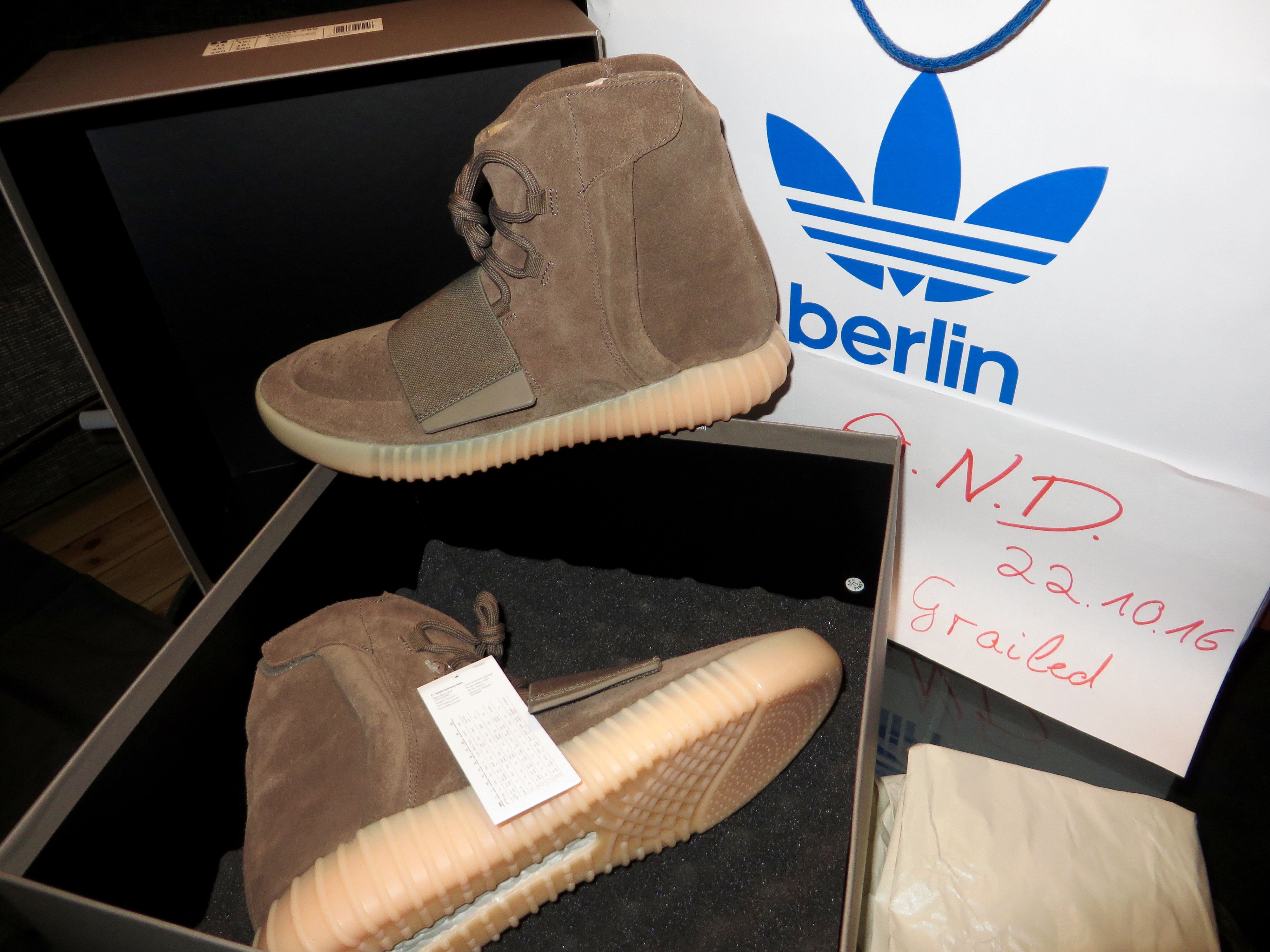yeezy boost 750 chocolate box Yeezy Boost 750 “Chocolate” main image 0