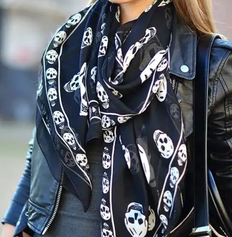 新しい到着 Alexander McQueen Grailed | Scarf Skull Iconic Mcqueen Alexander 小物