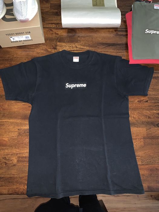 Supreme black on cheap black box logo