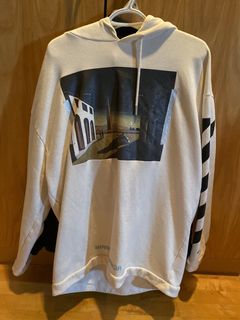 Off white mirror outlet mirror hoodie price