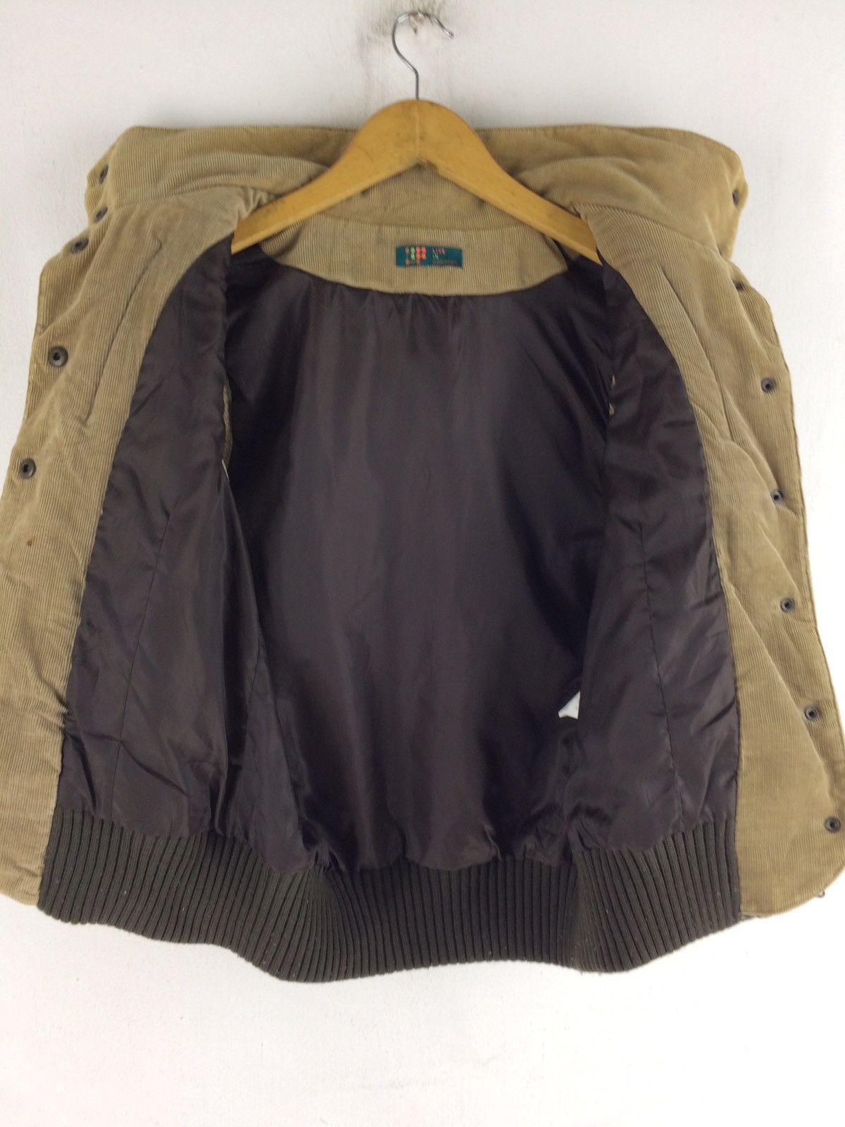 Japanese Brand LIVE IN COMFORT FUR DESIGN VEST Size US L / EU 52-54 / 3 - 4 Thumbnail