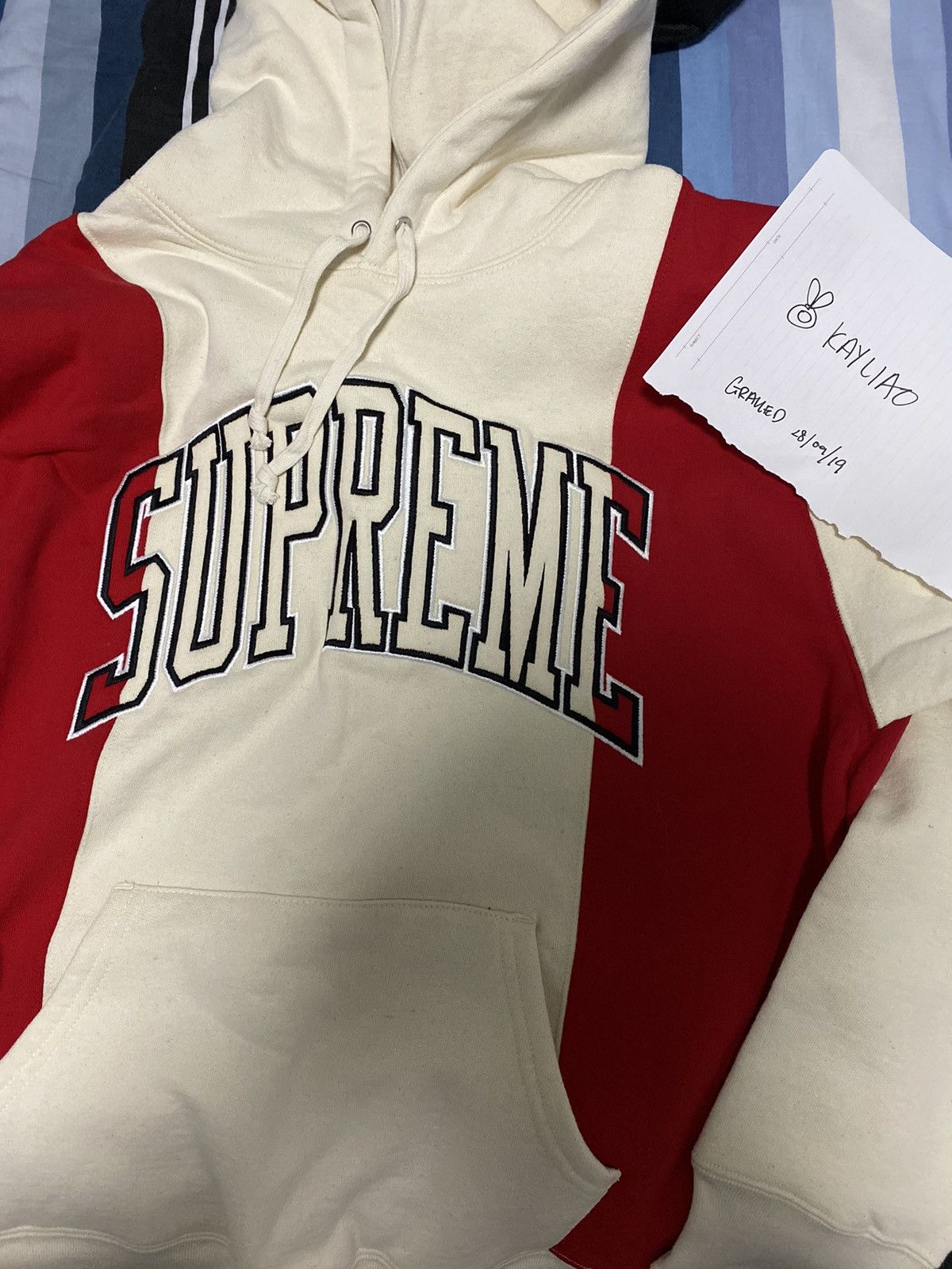 Supreme NY popular Hoodie FW19 Red