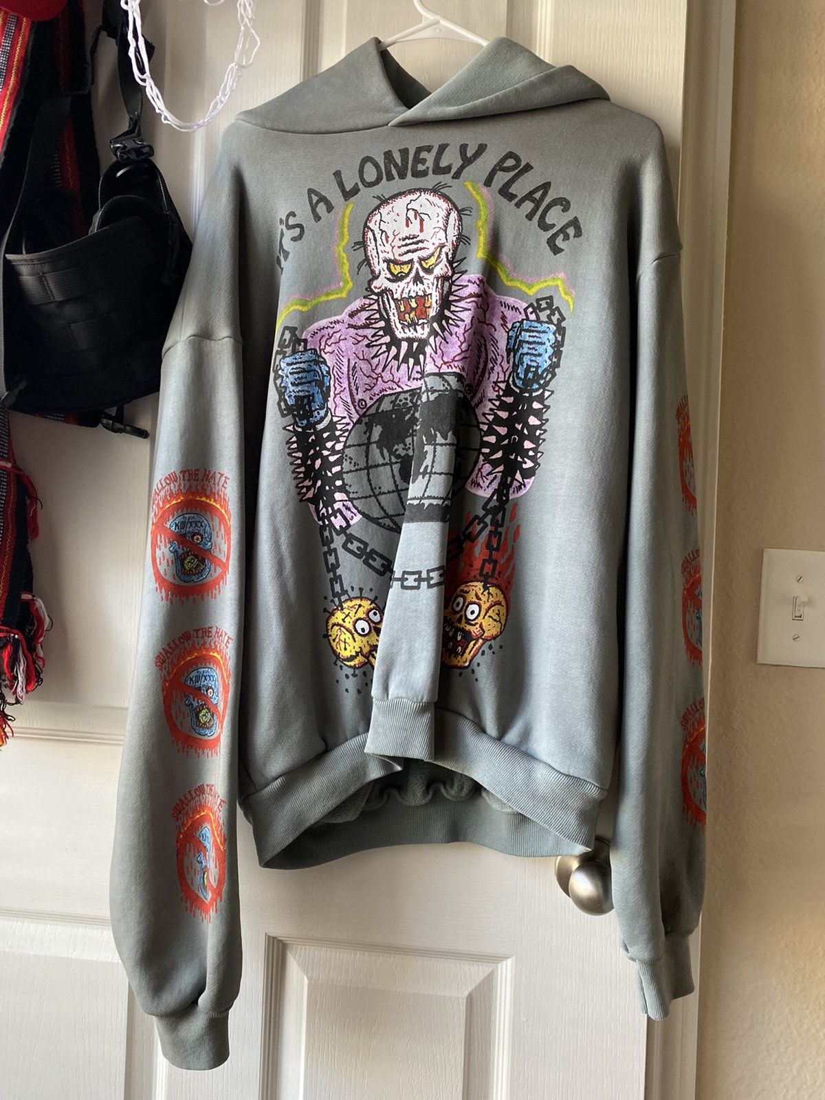 X hold the gate hoodie hotsell