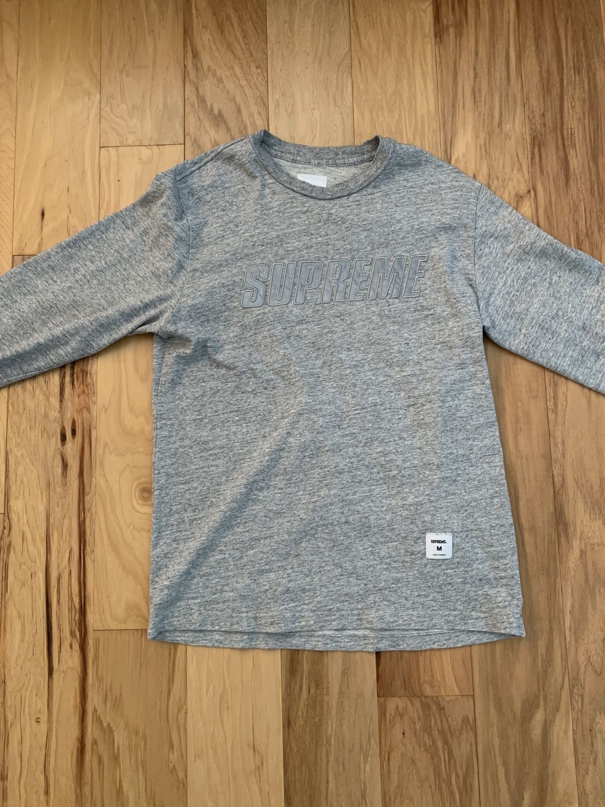 Supreme Grey Supreme reflective shirt Size US M / EU 48-50 / 2 - 1 Thumbnail