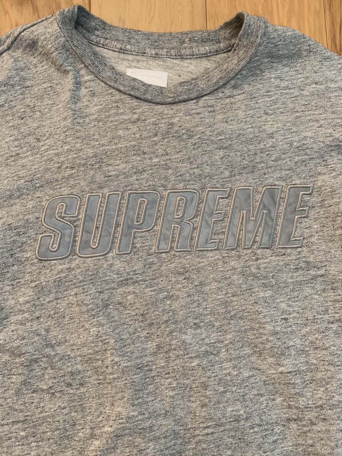 Supreme Grey Supreme reflective shirt Size US M / EU 48-50 / 2 - 2 Thumbnail