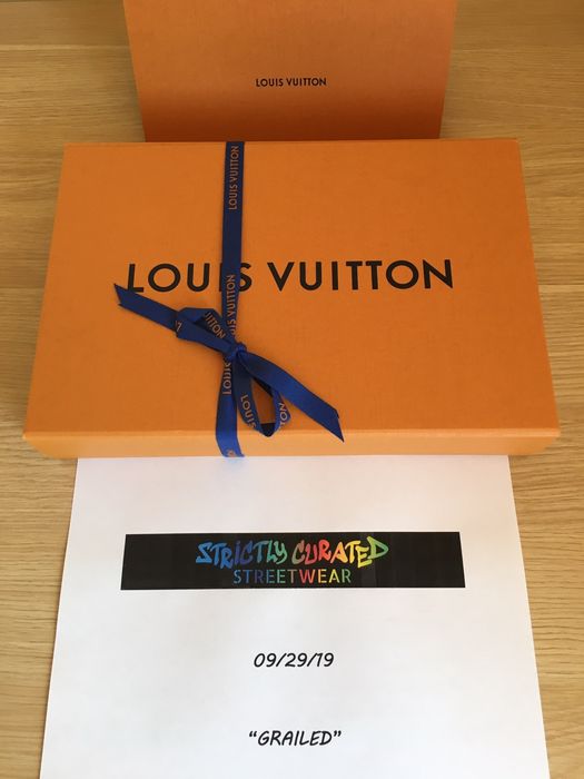 Louis-Vuitton-Monogram-Hotel-Label-Set-30-Postcard-Set